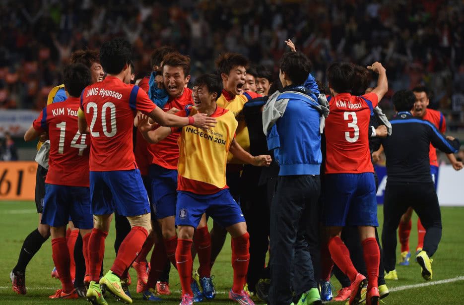 爱游戏-Karsa爆冷击败切尔西,精彩发挥引爆全场!的简单介绍